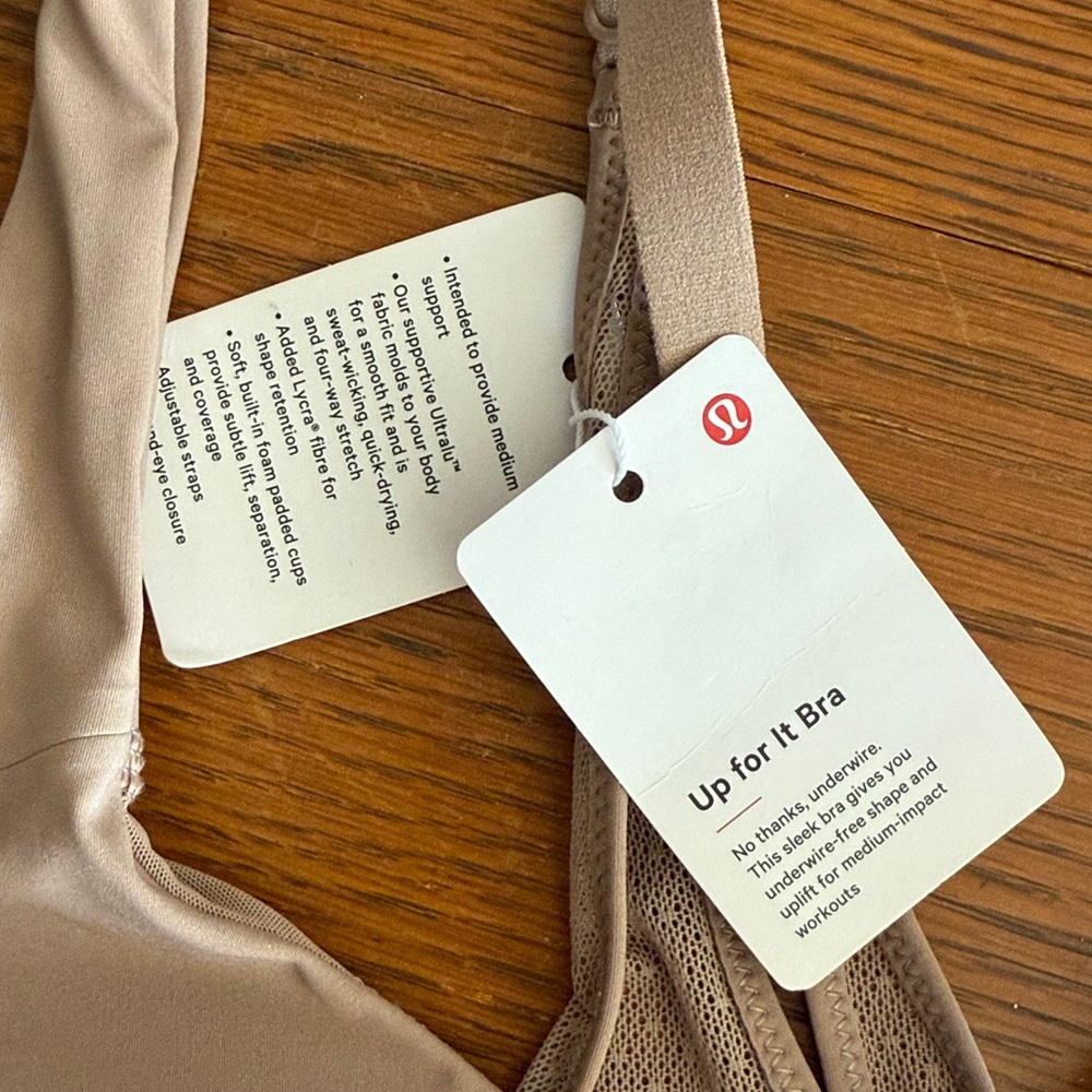lululemon athletica Nude/Beige Medium Support Seamless Sports Bra - Picture 2 of 8